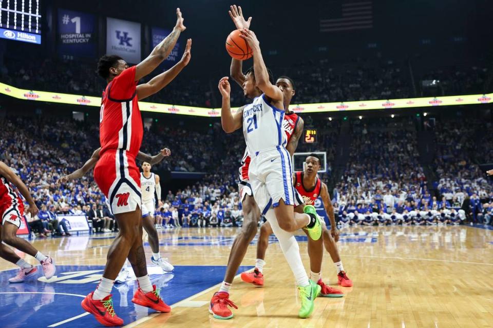 In his return to the Kentucky starting lineup in Tuesday night’s 75-63 win over Mississippi, freshman point guard D.J. Wagner (21) had four points and four assists.