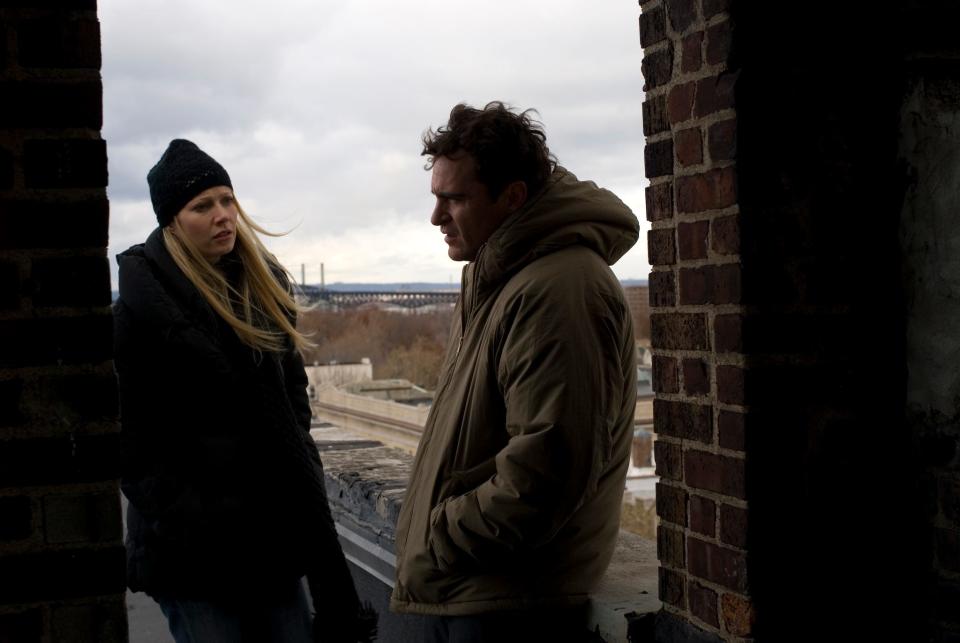 Joaquin Phoenix and Gwyneth Paltrow both have issues in "Two Lovers."