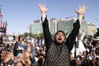 <p>Protesters shout slogans during a demonstration in western Herat province of Afghanistan, Wednesday, Aug. 2, 2017. (Photo: Hamed Sarfarazi/AP) </p>