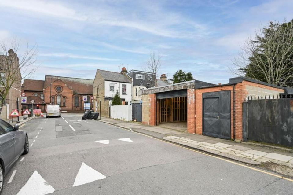 An old lockup in Wood Green with permission for a three-bed (Foxtons)