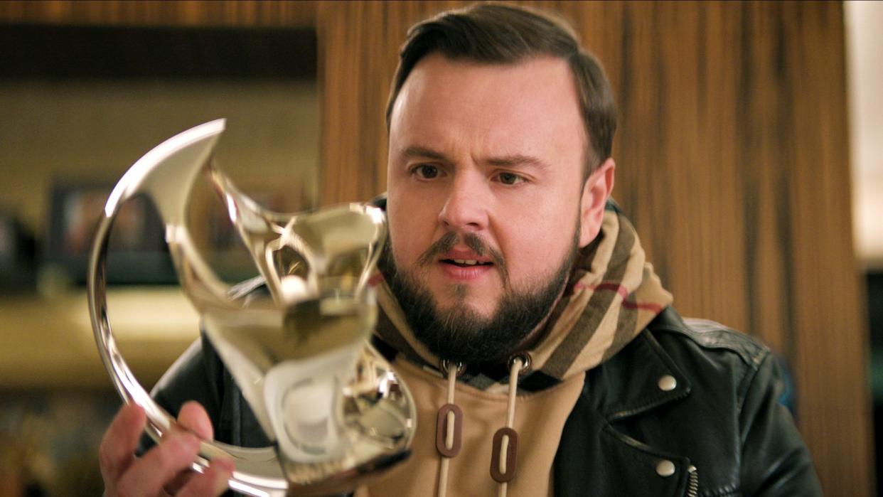  John Bradley in 3 Body Problem. 