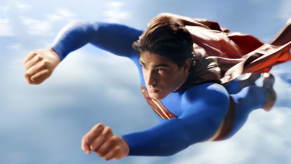 <p>19 Jahre nach dem letzten Superman-Film war man so davon überzeugt, dass Bryan Singers "Superman Returns" ein Hit werden würde, dass man bereits ein Datum für die Fortsetzung ankündigte, bevor der erste Film in den Kinos war. Die Realität sah jedoch anders aus. Die Einspielergebnisse blieben mit 391 Millionen US-Dollar weltweit deutlich unter dem erhofften Ergebnis, die Fortsetzung wurde auf Eis gelegt. 2013 wurde Superman dann von einem anderen Regisseur, Zack Snyder, mit einem anderen Zugang wiederbelebt. (Bild: Rex Features) </p>