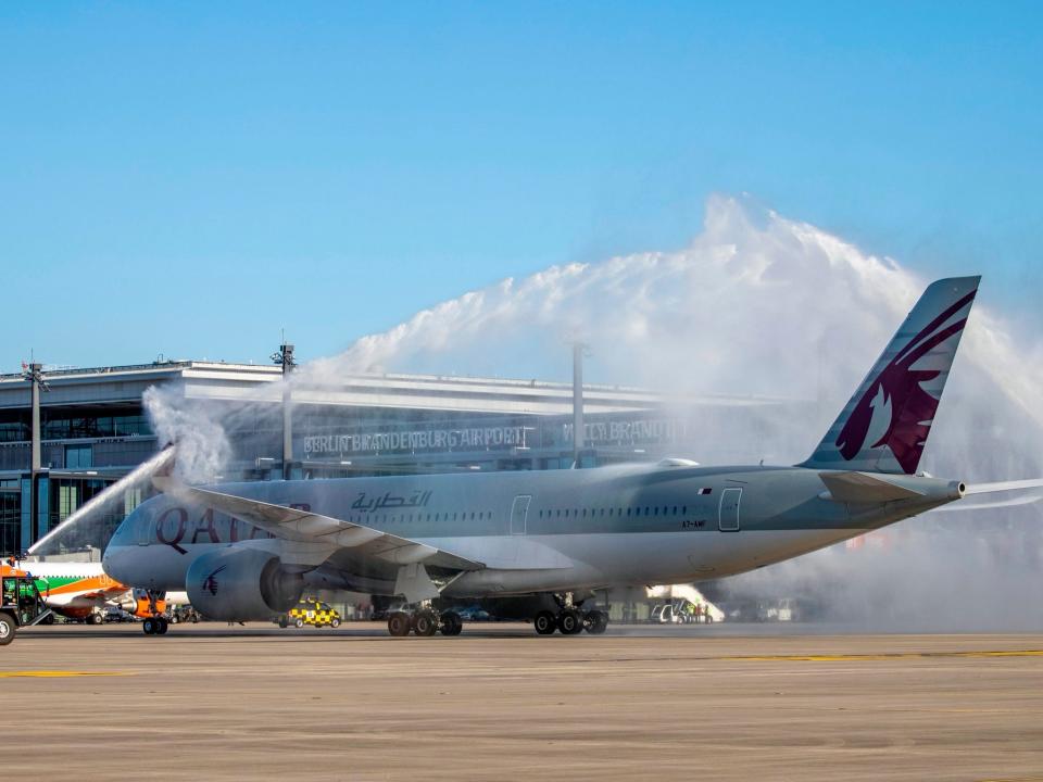 Qatar Airways Airbus A350-900 XWB