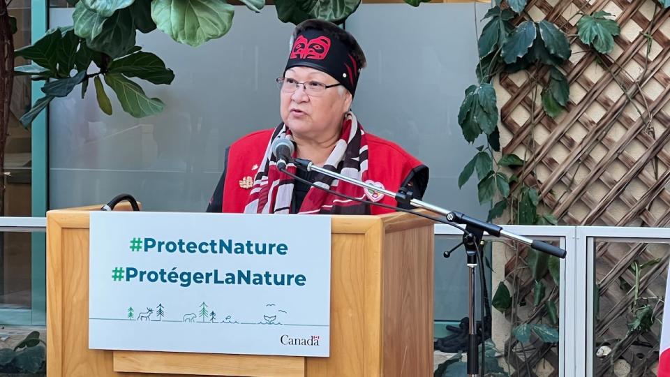 Maria Benoit, the Haa Shaa du Hen (chief) of Carcross/Tagish First Nation, speaks at a news conference in Whitehorse on Aug. 29, 2022.