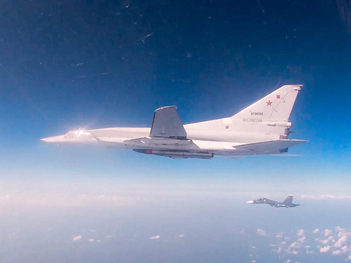 Everything you need to know about the Russian Tu-22M3 bomber plane and ...
