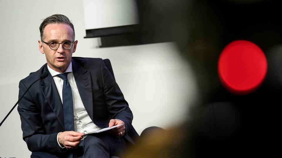 Nach der Verschiebung der Parlamentswahl in Hongkong setzt Deutschland das Auslieferungsabkommen mit der chinesischen Verwaltungsregion aus. Das teilte Bundesaußenminister Heiko Maas mit.