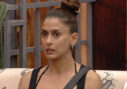 Bigg Boss asks Tanisha to take names of housemates who have been found guilty and will have to do 100 sit-ups in total as a punishment.