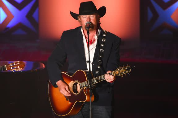 Honoree Toby Keith performs at the 46th Annual Songwriters Hall Of Fame Induction and Awards Gala at the Marriott Marquis on Thursday, June 18, 2015, in New York. (Photo by Evan Agostini/Invision/AP)