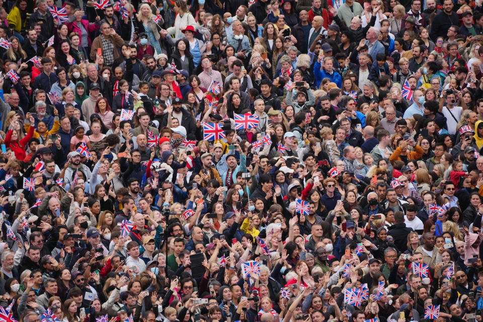 Crowds line The Mall during the Platinum Jubilee pageant. (PA)