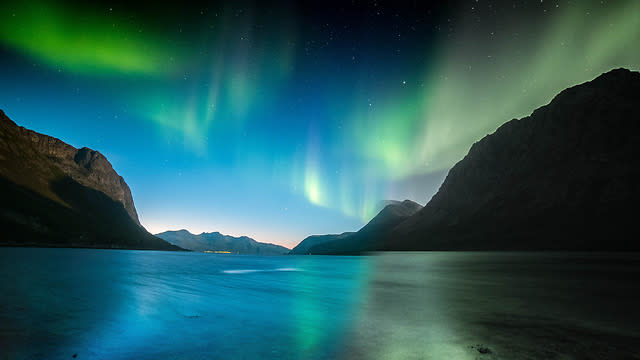 Amazing Video Of How The Northern Lights Look Like To The Naked Eye