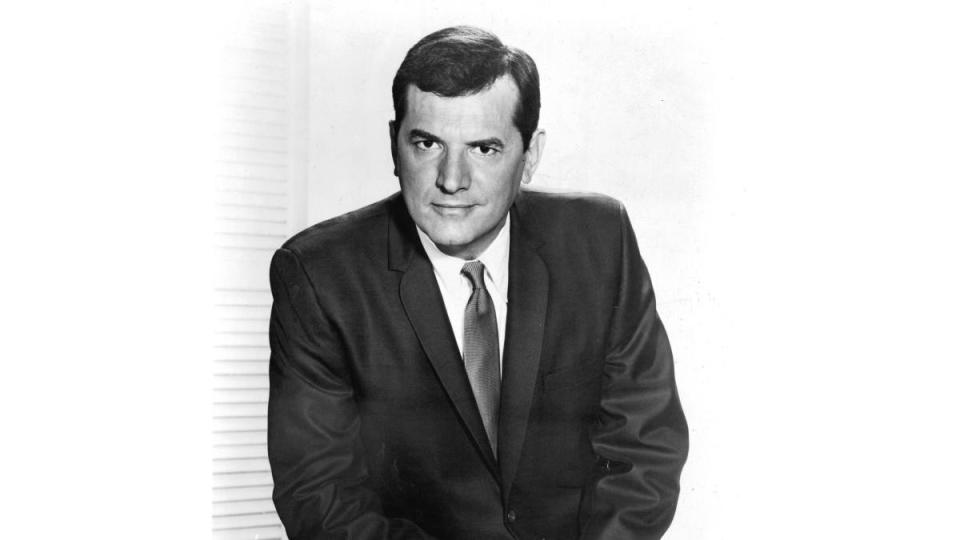 Steven Hill as Dan Briggs (original mission impossible cast)