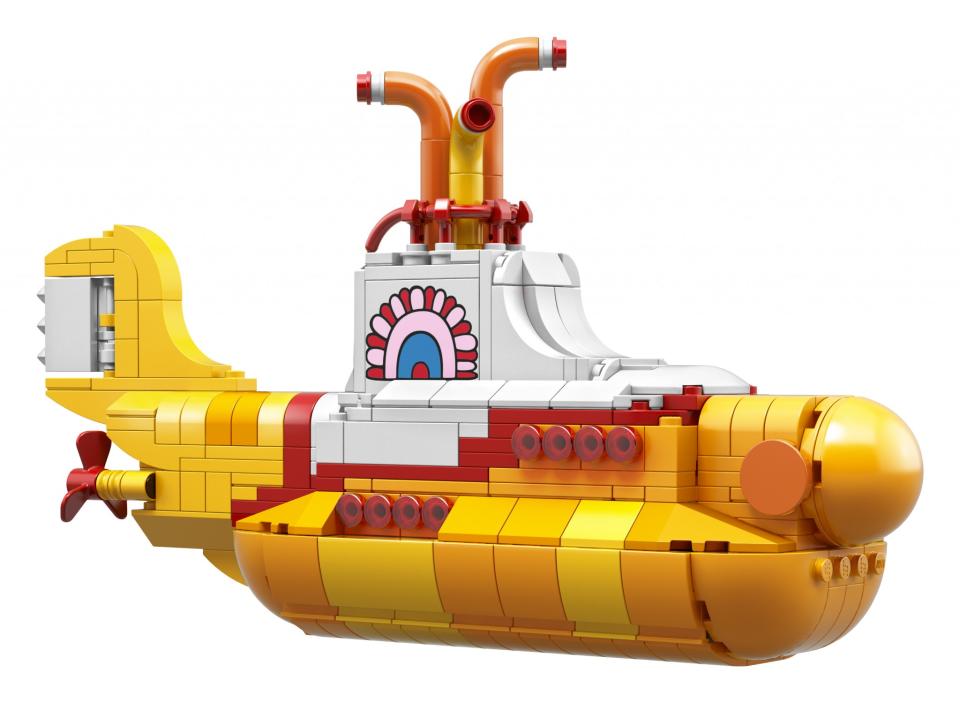 LEGO® Ideas 21306 Yellow Submarine - Credit: LEGO