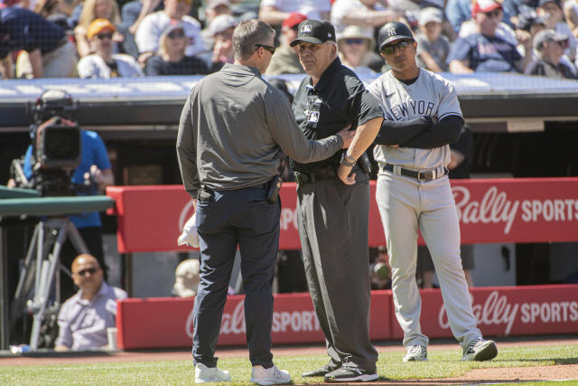 FRANCHY CORDERO MAKES A GAME-SAVING SLIDING GRAB