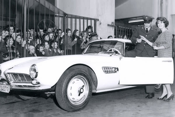 Can't Help Falling In Love！貓王坐駕BMW 507即將起死回生