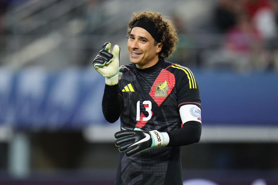 El arquero de México Guillermo Ochoa durante eL partido contra Panamá por las semifinales de la Liga de Naciones de la CONCACAF, el jueves 21 de marzo de 2024, Arlington, Texas. (AP Foto/Julio Cortez)