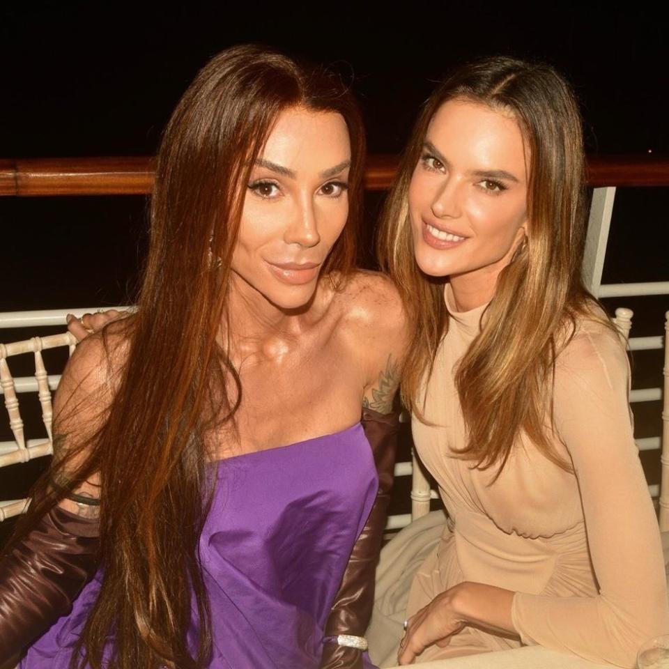 Maya Massafera and Alessandra Ambr\u00f3sio