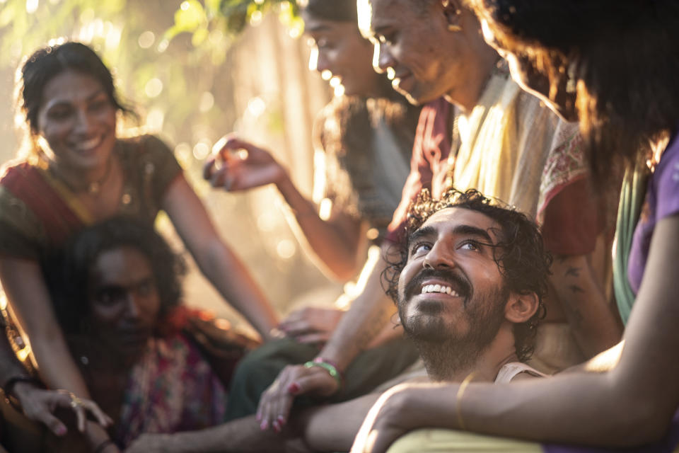 En esta imagen proporcionada por Universal Pictures, Dev Patel en una escena de la película "Monkey Man". (Universal Pictures via AP)