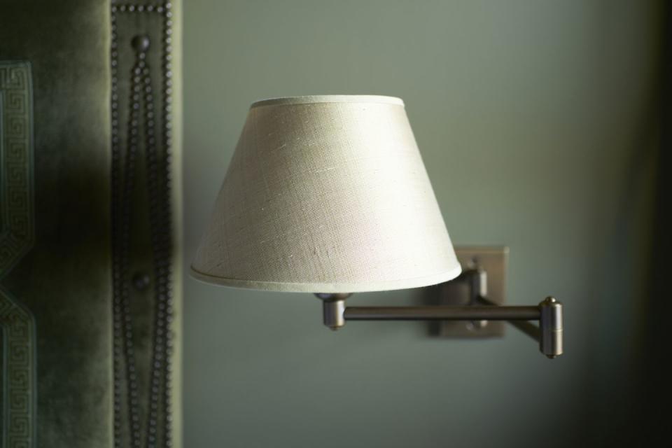 spring cleaning tips lampshades