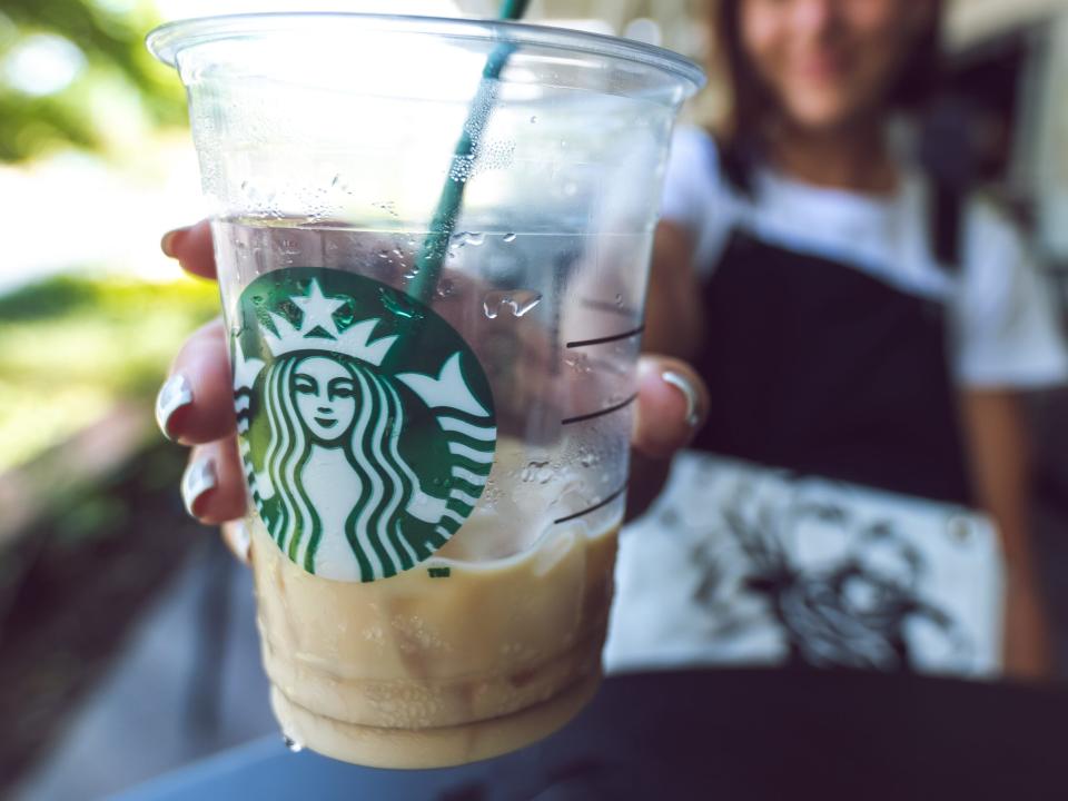 Einige Starbucks-Bestellungen sind für die Autorin nur eine Geldverschwendung.  - Copyright: Shutterstock