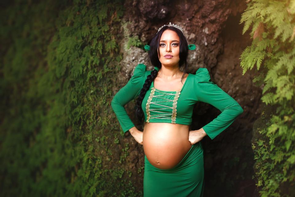 Pregnant Disney Princess Photo Shoot