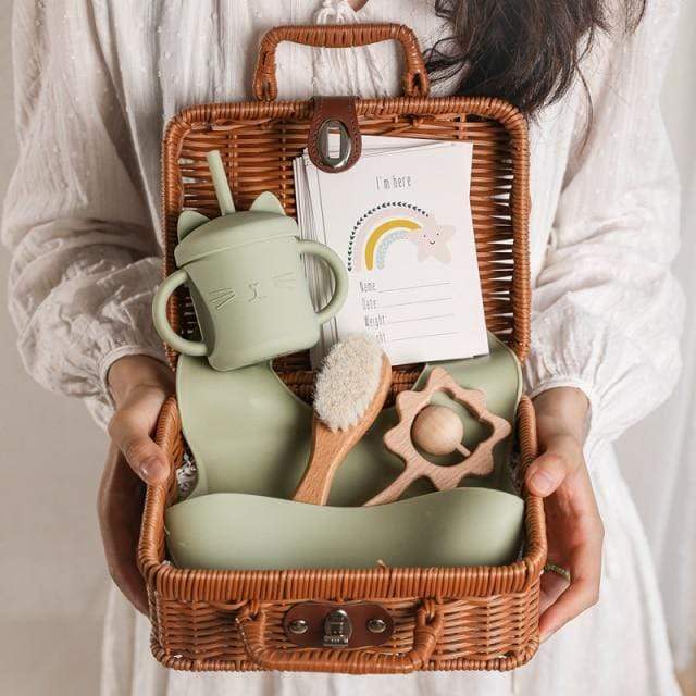 <p><a href="https://momorii.com/products/vintage-baby-gift-set?variant=40495372861618&currency=USD&gclid=CjwKCAjw95yJBhAgEiwAmRrutMgOBAgAAuDjeLRSiSd3yiJ70kNm4dCQcI3YdmE-1k9sTGbiyJFqWxoCaOIQAvD_BwE" rel="nofollow noopener" target="_blank" data-ylk="slk:Shop Now;elm:context_link;itc:0;sec:content-canvas" class="link ">Shop Now</a></p><p>Vintage Baby Gift Set</p><p>$84.95</p><p>momorii.com</p><span class="copyright">Momorii</span>