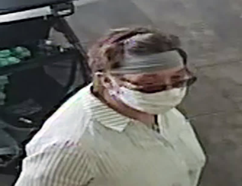 She suspect at Yogurtland in San Jose, Calif. (San Jose Police Department)