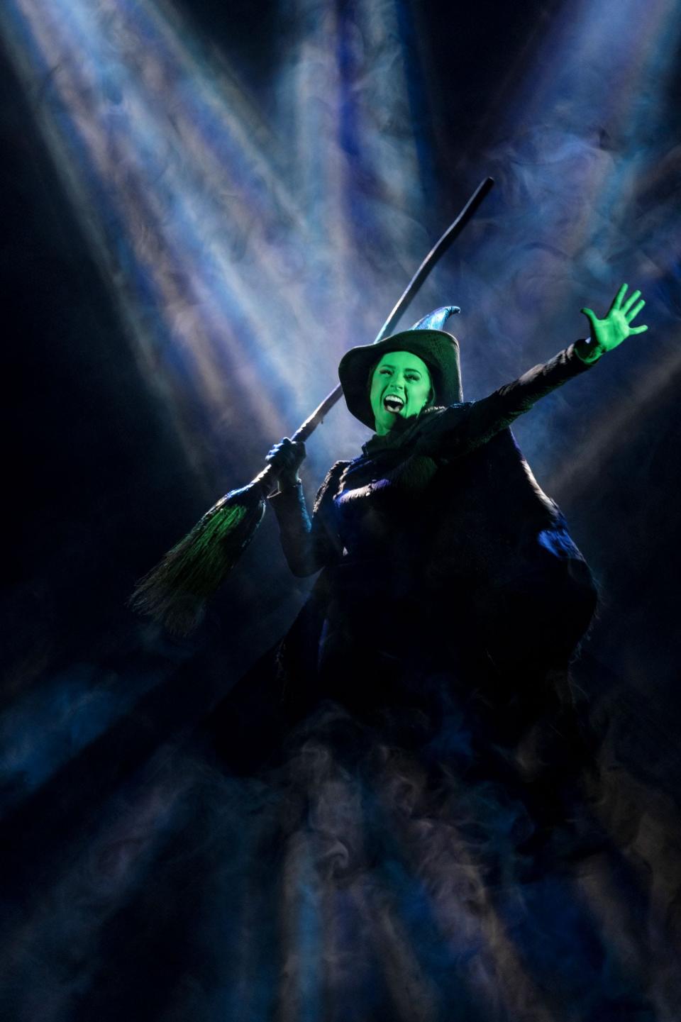 Lissa deGuzman as Elphaba in the National Tour of 'Wicked'