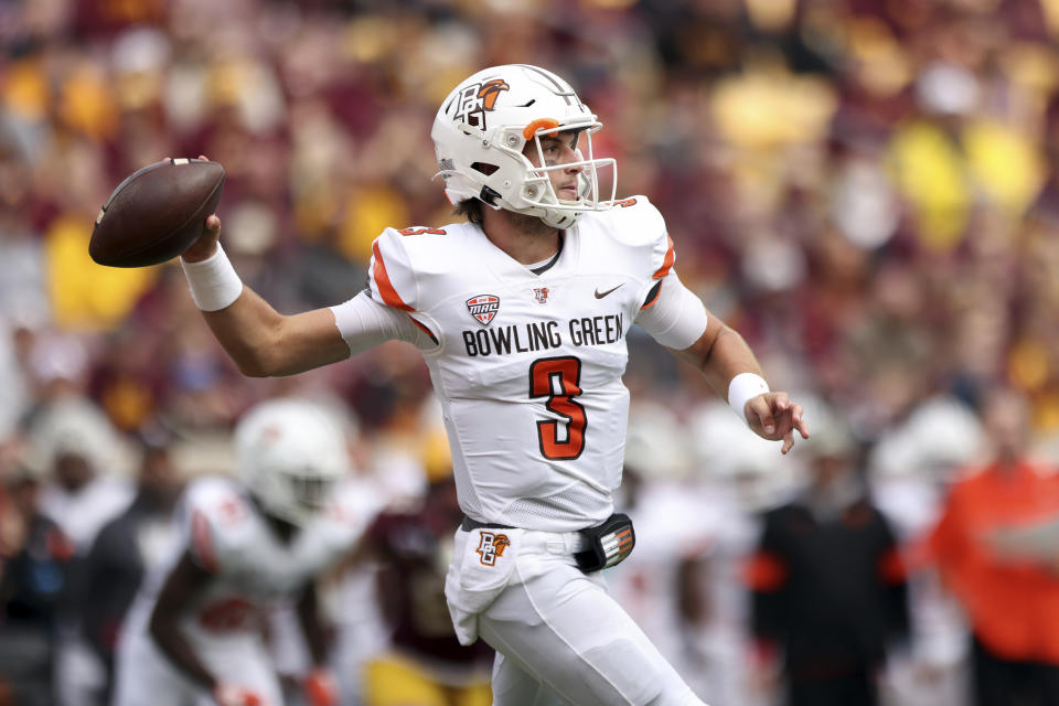 Bowling Green quarterback Matt McDonald (3) throws the ball during the first half of an NCAA college football game against Minnesota, Saturday, Sept. 25, 2021, in Minneapolis. (AP Photo/Stacy Bengs)