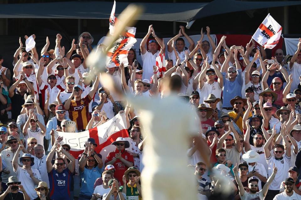 Malan acknowledges the England fans in Perth (Getty Images)