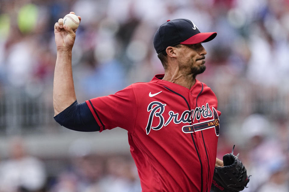 Atlanta Braves starting pitcher Charlie Morton delivers during the first inning of the team's baseball game against the Chicago White Sox on Friday, July 14, 2023, in Atlanta. (AP Photo/John Bazemore)