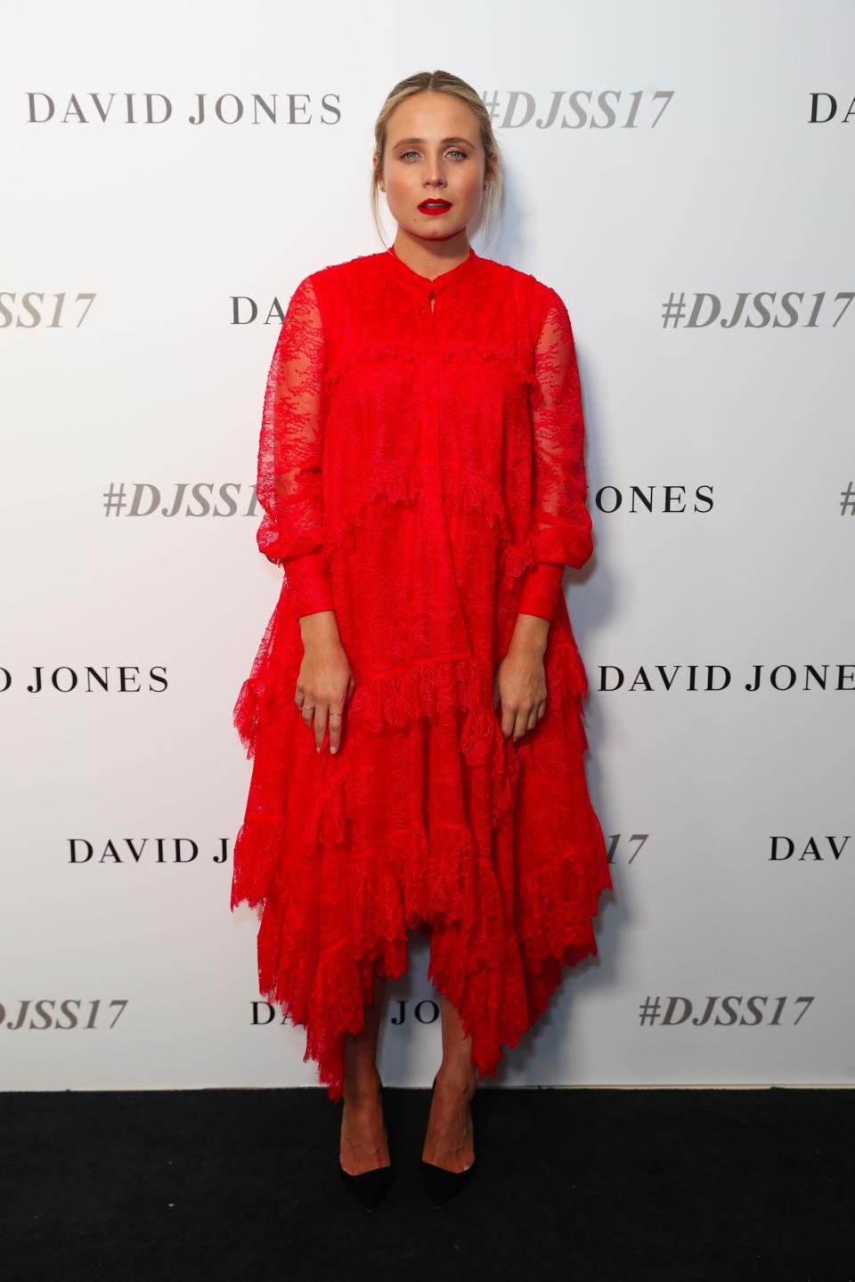 Tessa James smoking the carpet in red. Photo: Getty