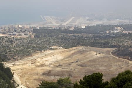 A general view shows the Naameh landfill, south of Beirut, Lebanon July 22, 2015. REUTERS/Aziz Taher