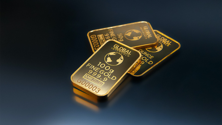 <em>Saat ini tersedia emas batangan mulai 0,01gr yang bisa dipilih investor pemula. (Foto: Pexels – Michael S)</em>