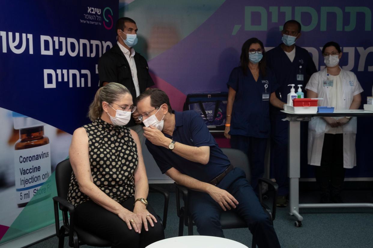 Virus Outbreak Israel Vaccinations (Copyright 2021 The Associated Press. All rights reserved)