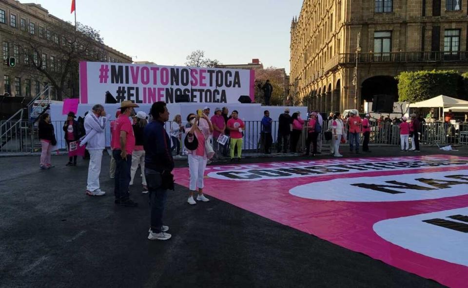 Protesta por el INE en México