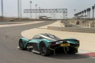 <p>2022 Aston Martin Valkyrie</p>