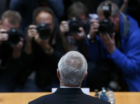 Former Volkswagen chief executive Martin Winterkorn arrives to testify to a German parliamentary committee on the carmaker's emissions scandal in Berlin, Germany, January 19, 2017. REUTERS/Hannibal Hanschke