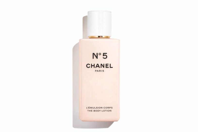 CHANEL N°5系列添新成員