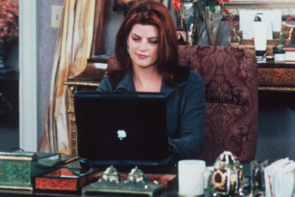 1999 Kirstie Alley Stars In The Latest Season Of "Veronica's Closet." (Photo By Getty Images)