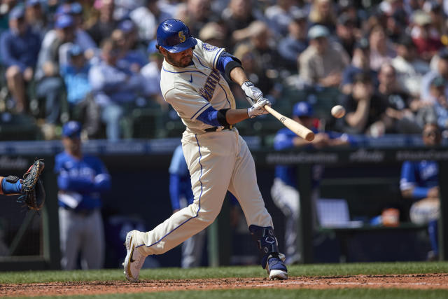 Jesse Winker wins it in 12th inning, Mariners complete homestand with sweep  of Royals