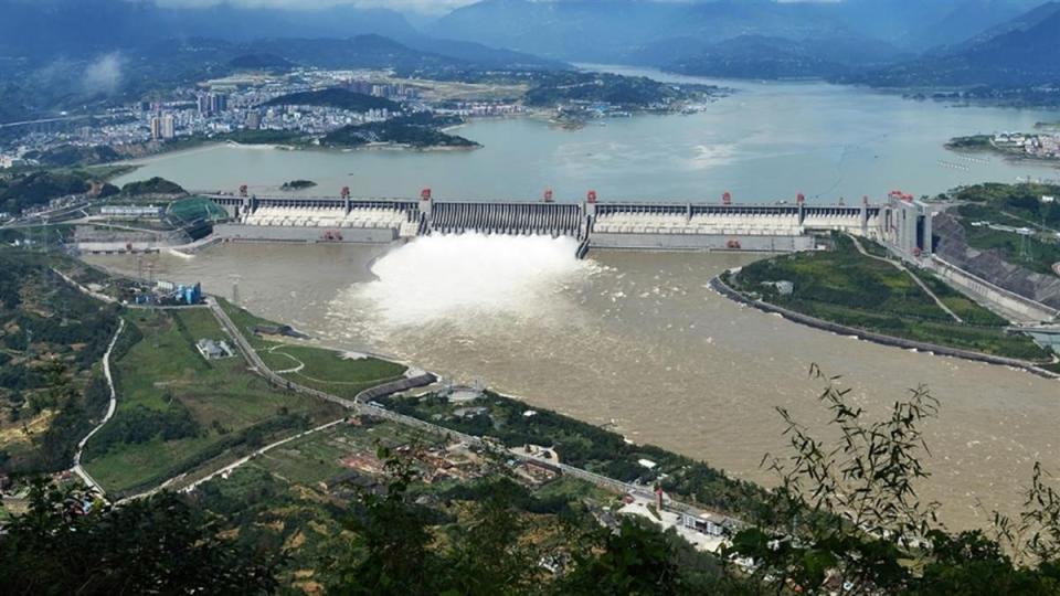 大陸南方近期遭逢暴雨襲擊，長江三峽大壩是否因此潰堤成為全球關注焦點。（圖／達志圖庫）