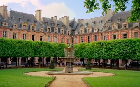 Place des Vosges, Paris - Credit: This content is subject to copyright./MyLoupe/UIG