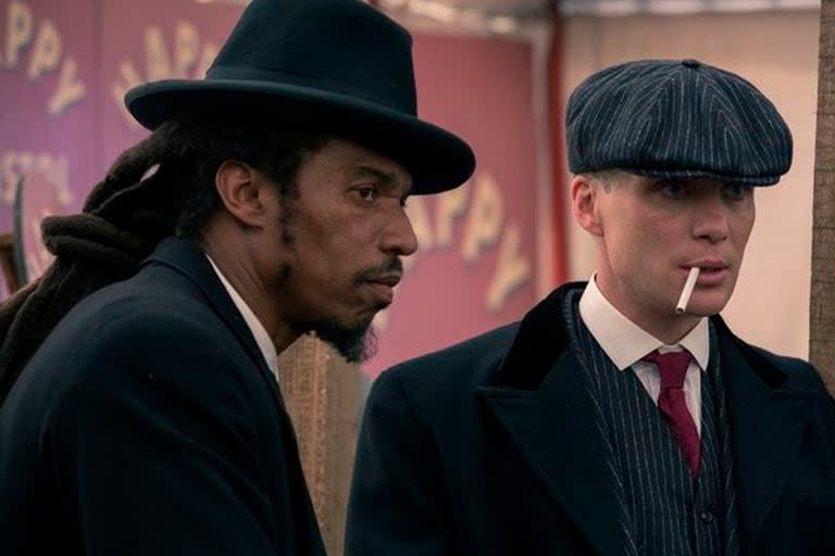 Benjamin Zephaniah encarnó a un predicador en la exitosa serie Peaky Blinders, ficción en la que compartió escenas con el personaje de Cillian Murphy