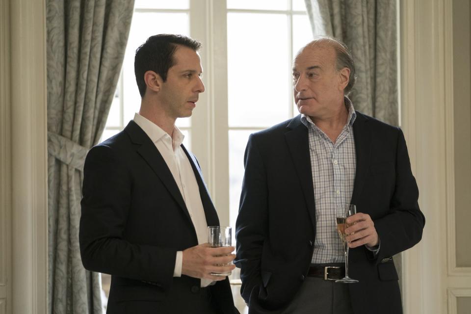 <p>Veteran stage actor Peter Friedman plays Frank, the former COO of Waystar, Logan's longtime confidante, and Kendall's godfather. Since season 1, he has constantly found himself stuck in the middle of the Logan vs. Kendall saga. </p>