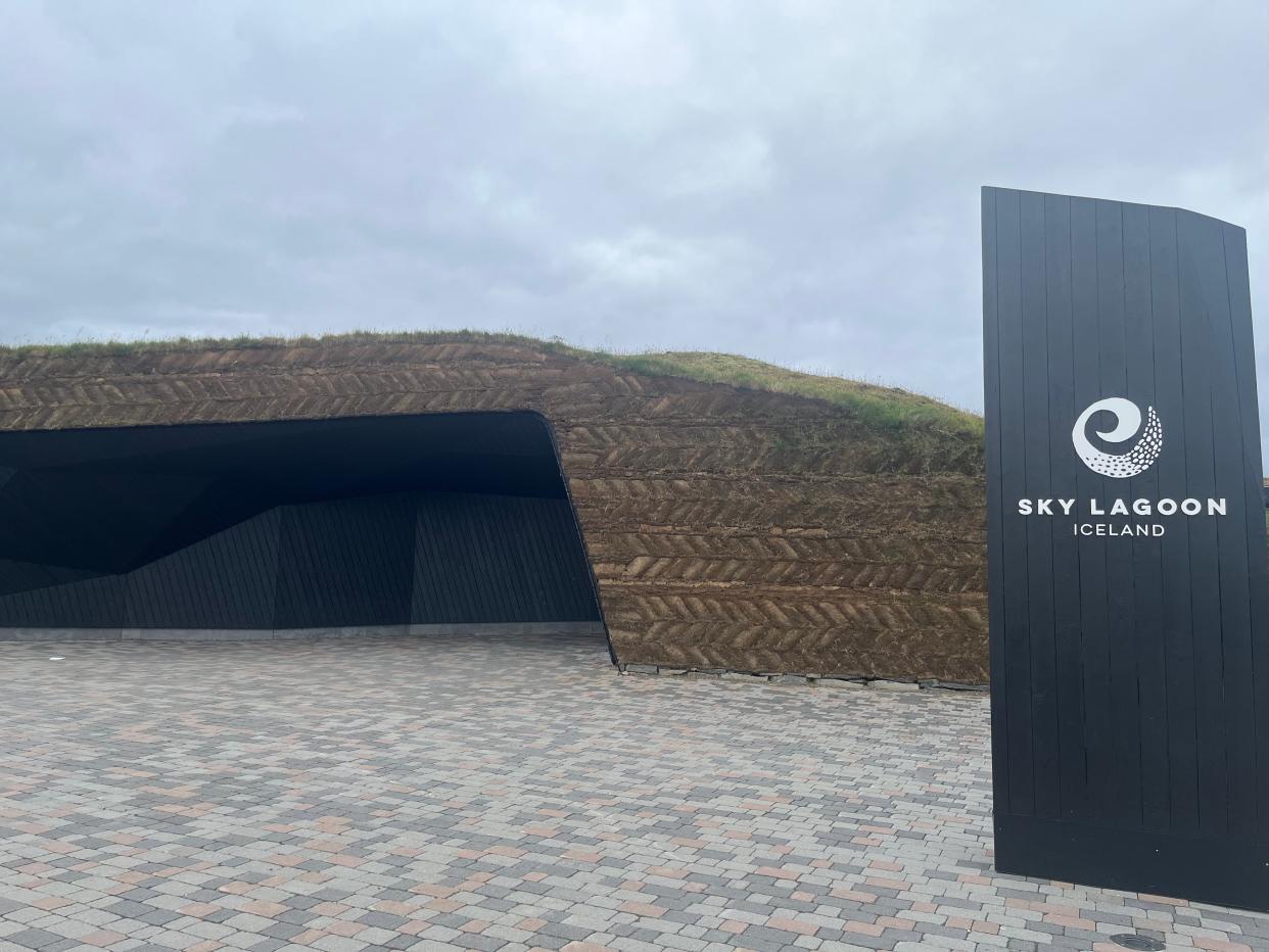 entrance to sky lagoon in iceland