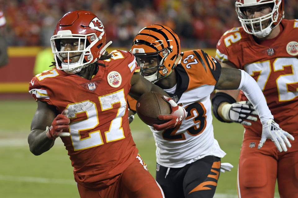 A video of Kansas City Chiefs running back Kareem Hunt (27) shoving and kicking a woman was released by TMZ on Friday. (AP)