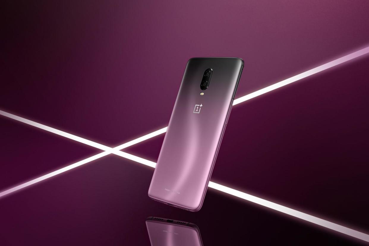 The new OnePlus 6T in Thunder Purple: OnePlus