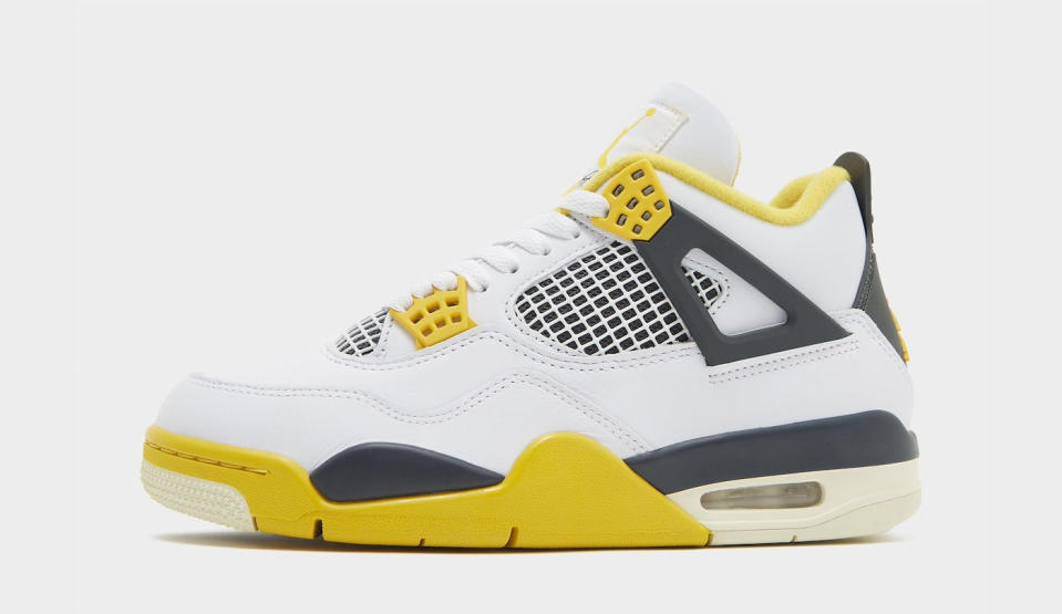 Air Jordan 4 Vivid Sulfur 