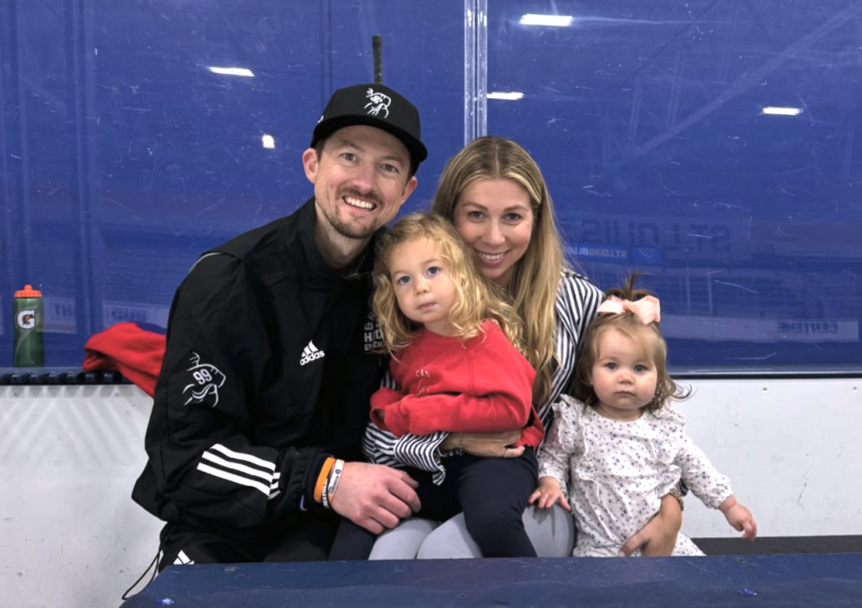 Ty Gretzky poses with his wife and their two daughters at the ice rink. (Photo via @tygretzky on Instagram)