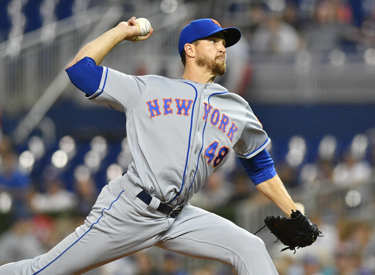 Jacob deGrom breaks 108-year-old MLB record in Mets win